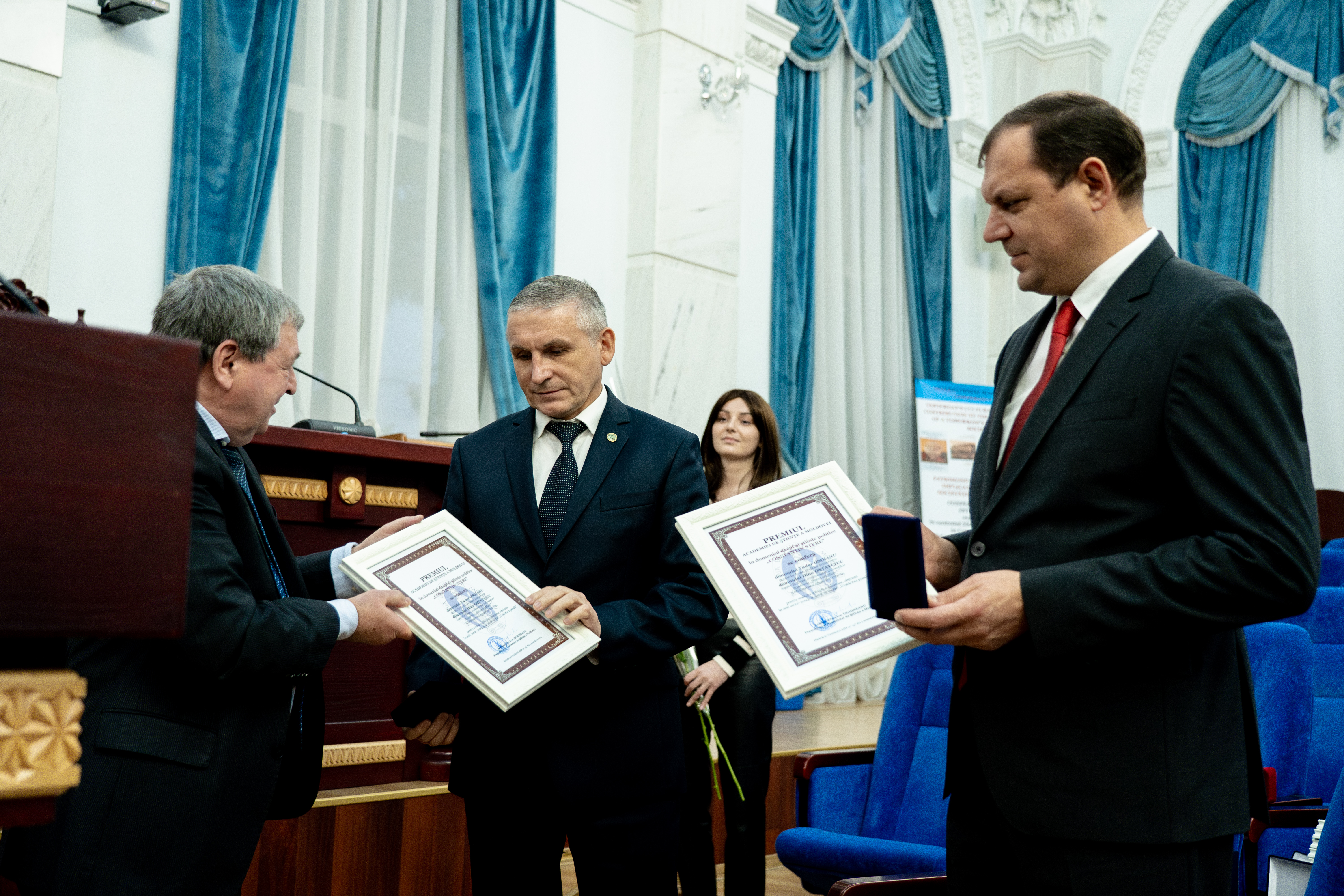 Dinu Ostavciuc și Tudor Osoianu au fost decernați cu premiul "Constantin Stere"